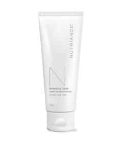 Nutriance Moisturizing Cream Hydrates, Strengthens & Protects